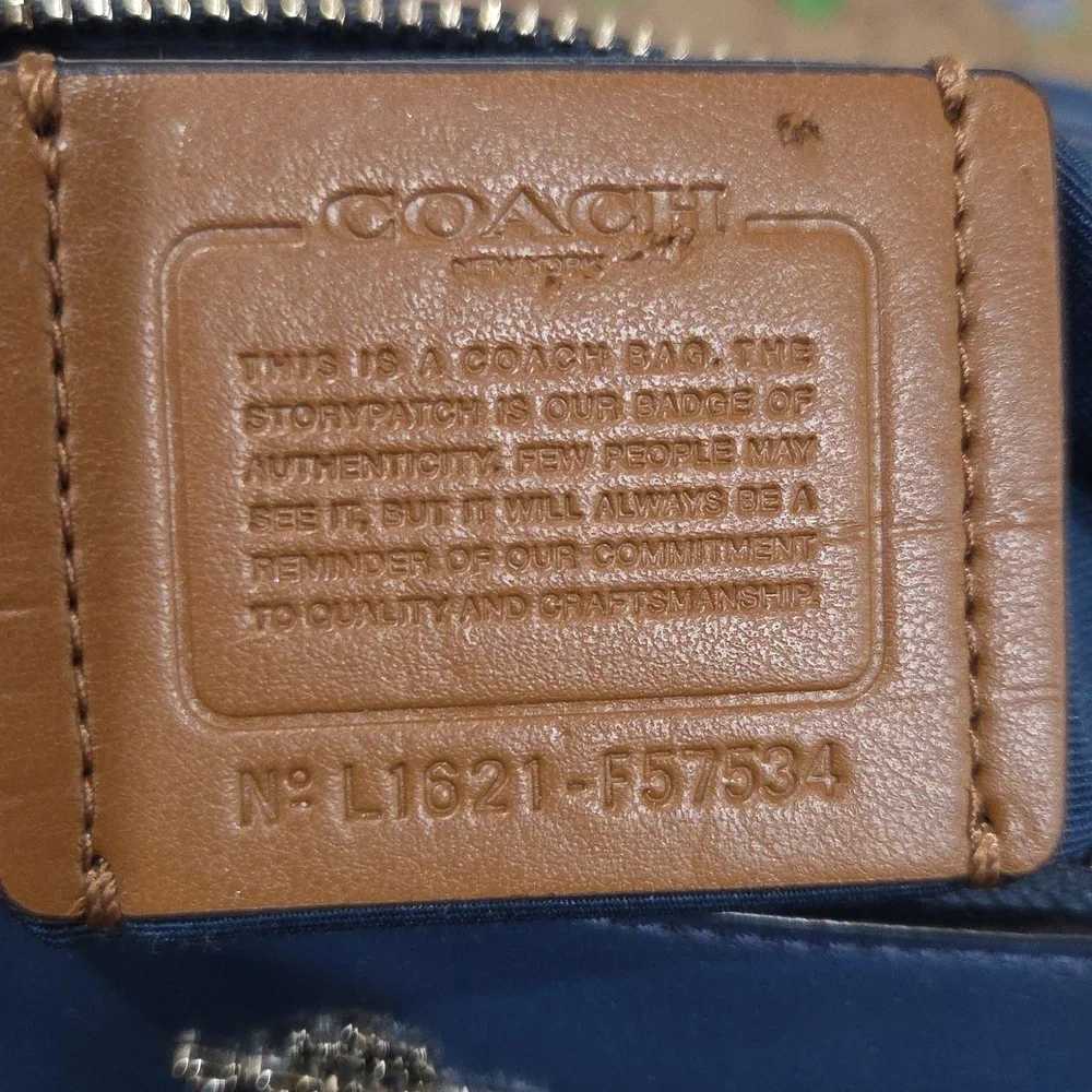 Coach mini bennett